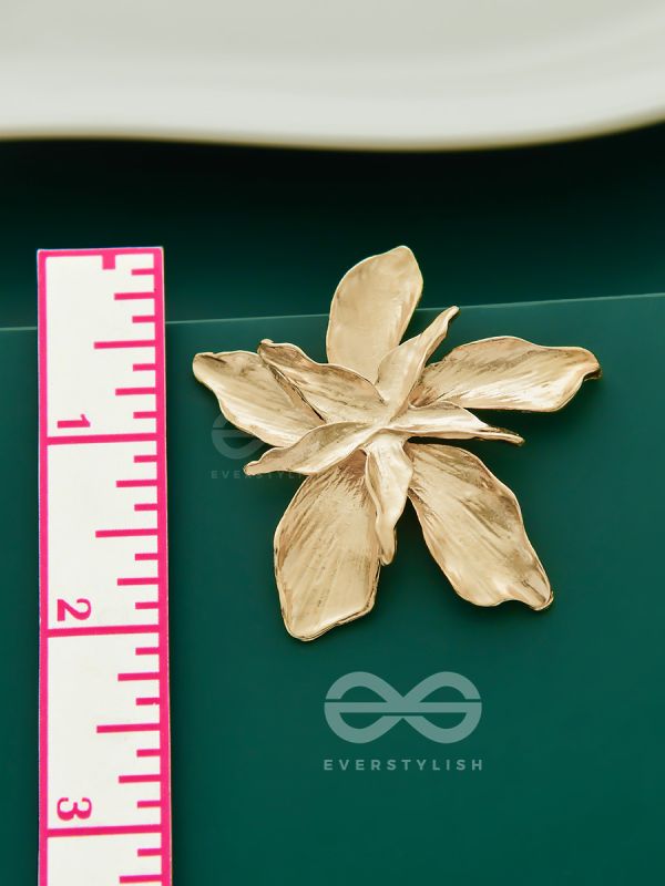 Autumn on my Ears - Statement Golden Studs