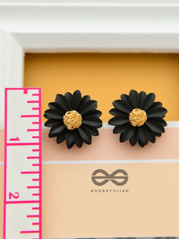 BLOOM IN DARKNESS - Statement Stud Earrings