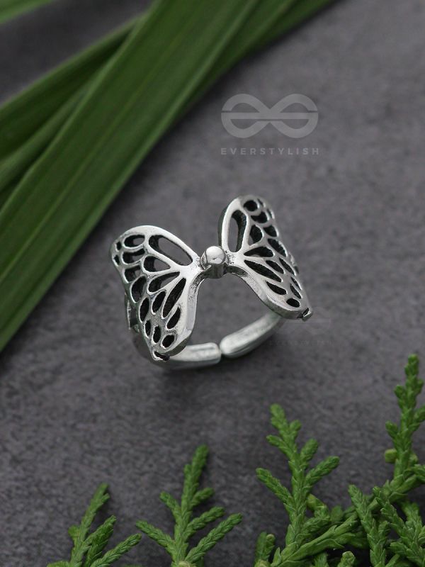 Butterfly Wings Fly Away - Oxidised Adjustable Ring