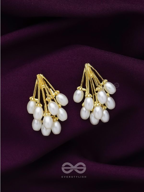 Pearlicious Flowers- Golden Pearl Earrings