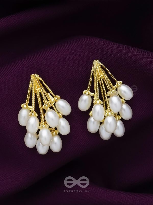 Pearlicious Flowers- Golden Pearl Earrings