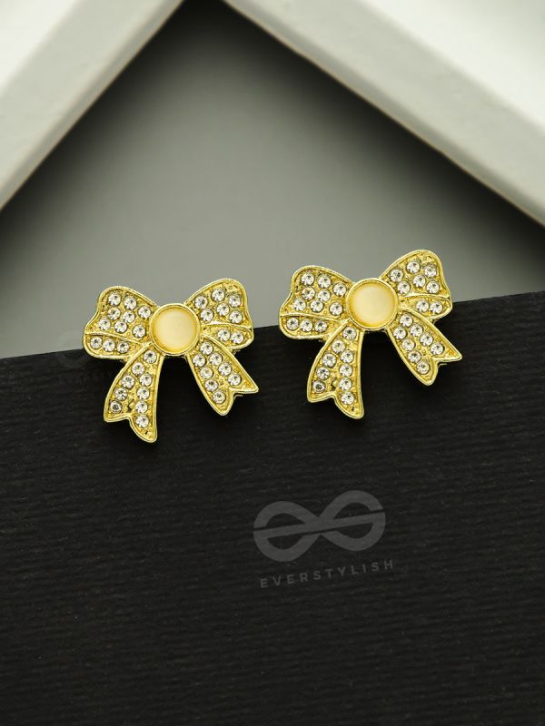 Perfect Presents- CZ and Pearls Studded Golden Earrrings