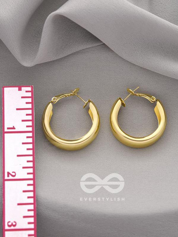 Twinkling Orbits- Golden Hoop Earrings