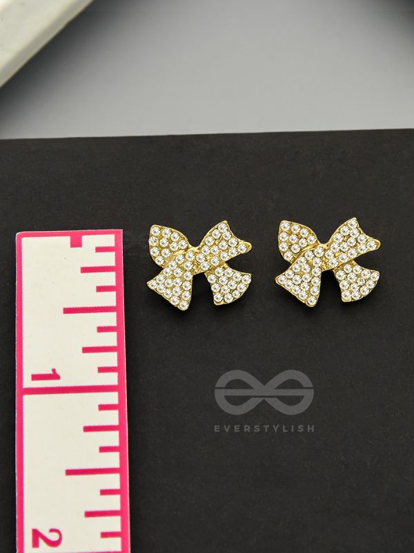The Knotted Star- Golden Rhinestones Earrings
