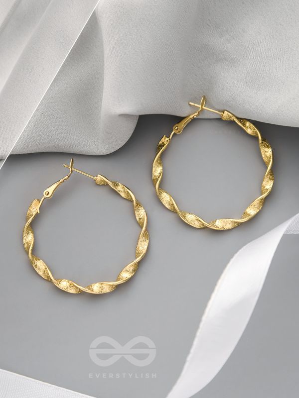 The Ruffled Ring- Minimalist Golden Hoops