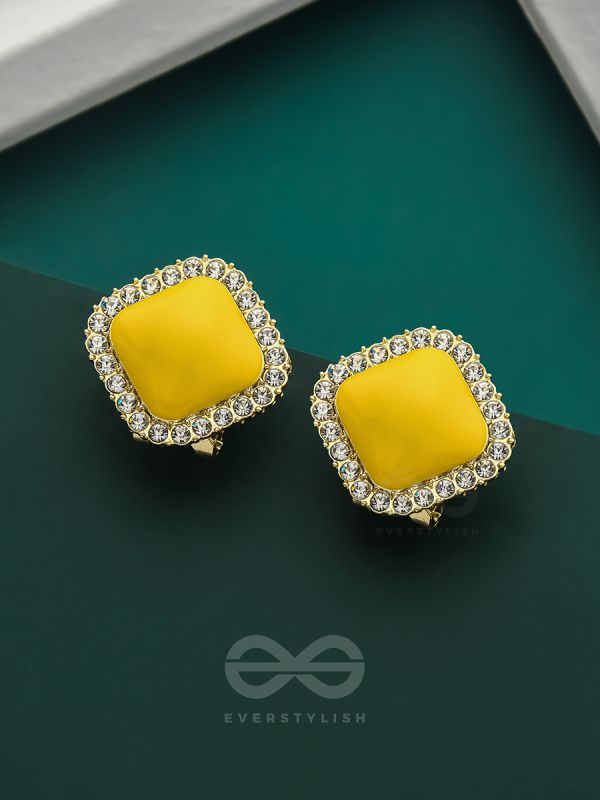 The Flaming Cube- Golden Rhinestones Earrings (Bright Yellow)