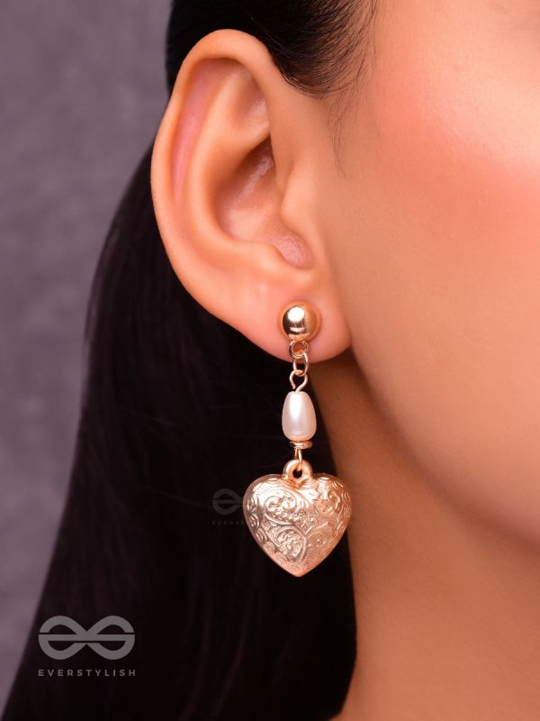A Heart of Gold- Classy Golden Earrings
