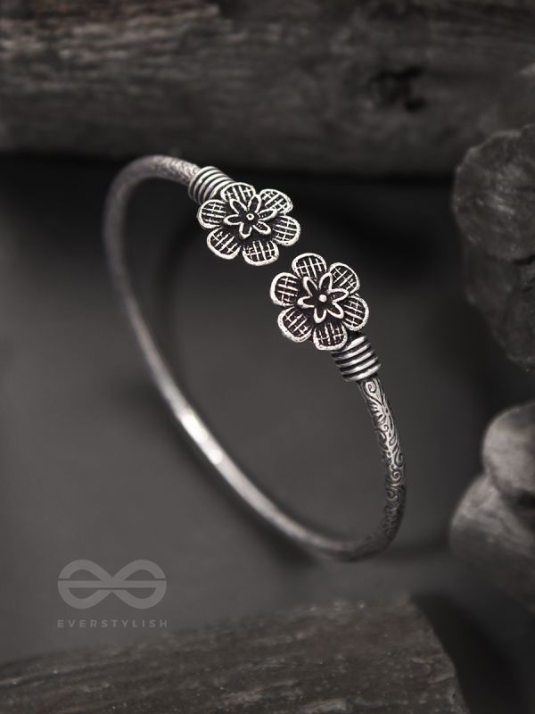 Fancy Florets - Oxidised Bangle Bracelet