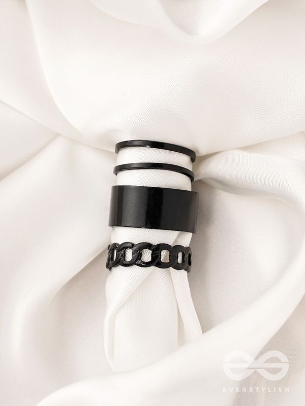 Bands n Chains- Set of 3 Black Rings