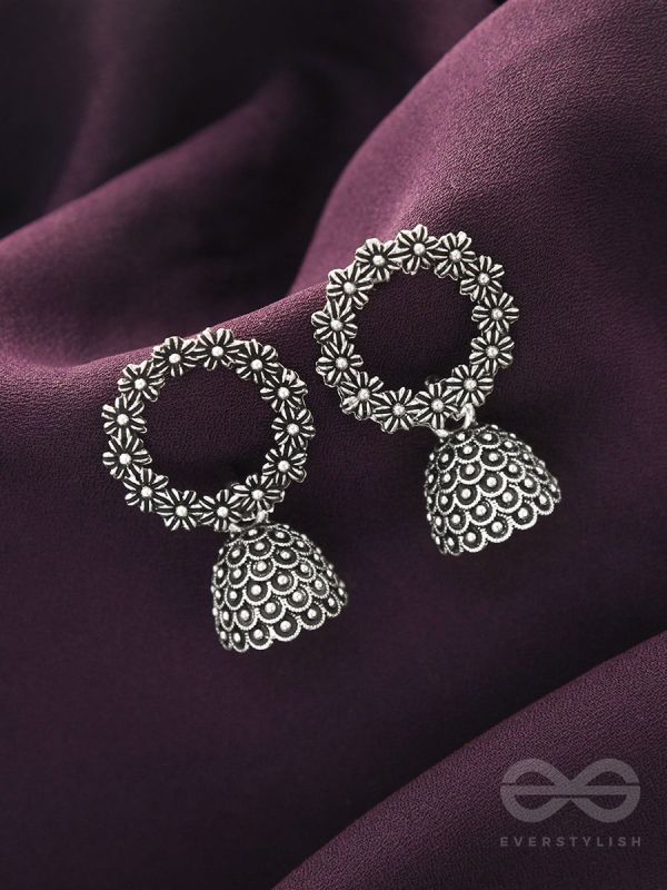 The Frosty Wreath- Oxidised Jhumka Earrings