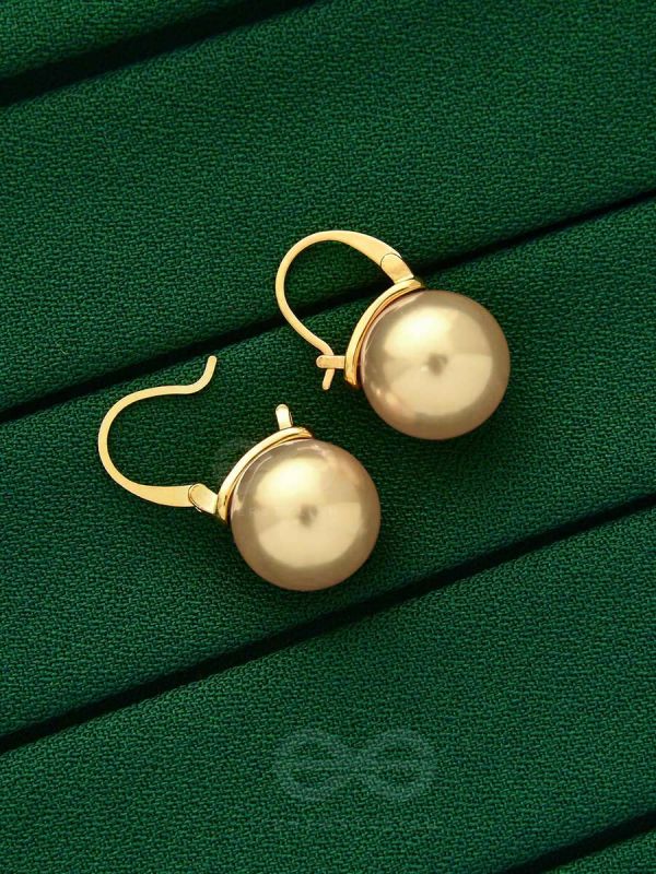 TEARS OF MERMAID- GOLDEN PEARL EARRINGS
