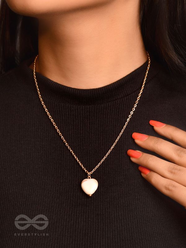 The Ivory Beach- Golden Embellished Necklace With Anti-Tarnish Coating