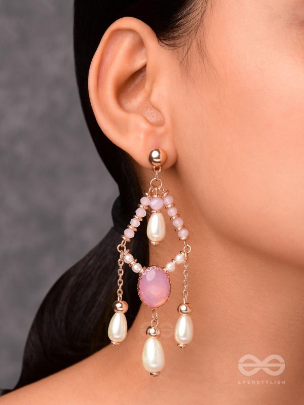 THE HEAVENLY HARMONY - CLASSIC PEARL EARRINGS