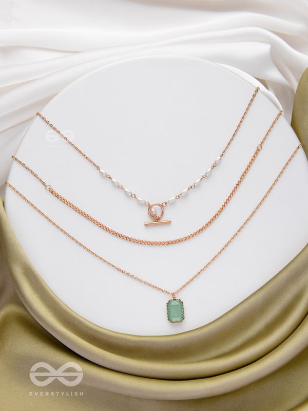 THE AQUA ESSENCE - MULTI LAYERED NECKPIECE