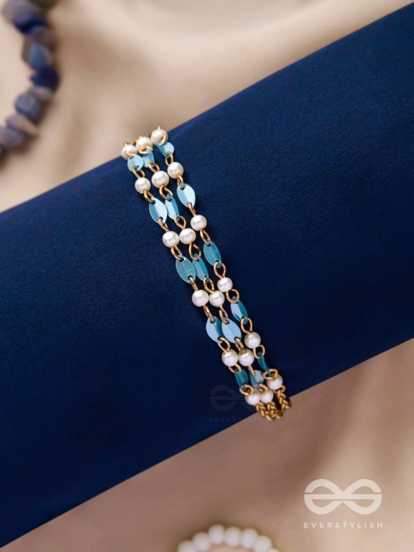 THE AQUAMARINE DELIGHT - ELEGANT MULTILAYERED BRACELET