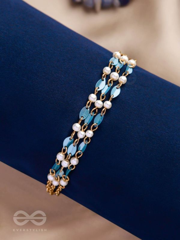 THE AQUAMARINE DELIGHT - ELEGANT MULTILAYERED BRACELET