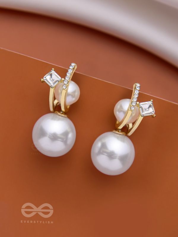 PEARLY GLITZ - GOLDEN SPARKLING EARRINGS