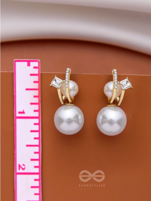 PEARLY GLITZ - GOLDEN SPARKLING EARRINGS