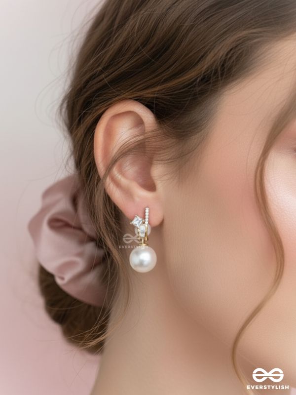 PEARLY GLITZ - GOLDEN SPARKLING EARRINGS