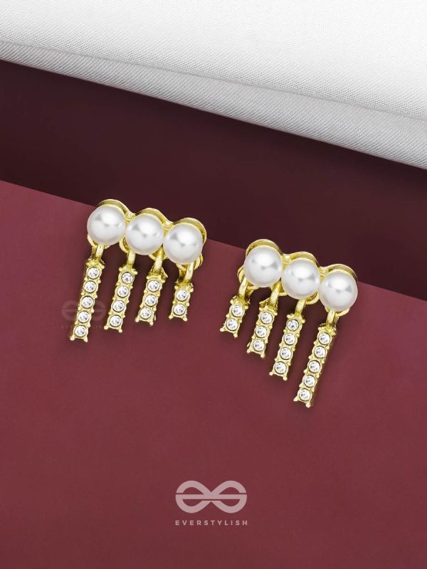 SWINGIN IN WIND - GOLDEN PEARL EARRINGS