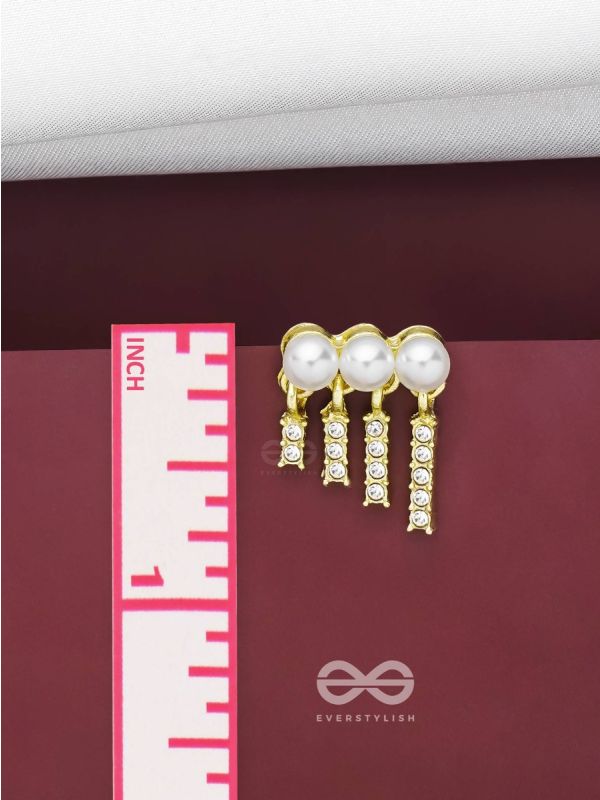 SWINGIN IN WIND - GOLDEN PEARL EARRINGS