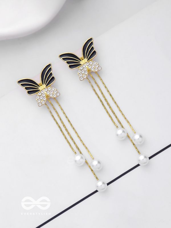 WINGED WONDERLAND - GOLDEN PEARL EAR JACKETS (BLACK)
