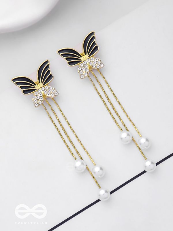 WINGED WONDERLAND - GOLDEN PEARL EAR JACKETS (BLACK)