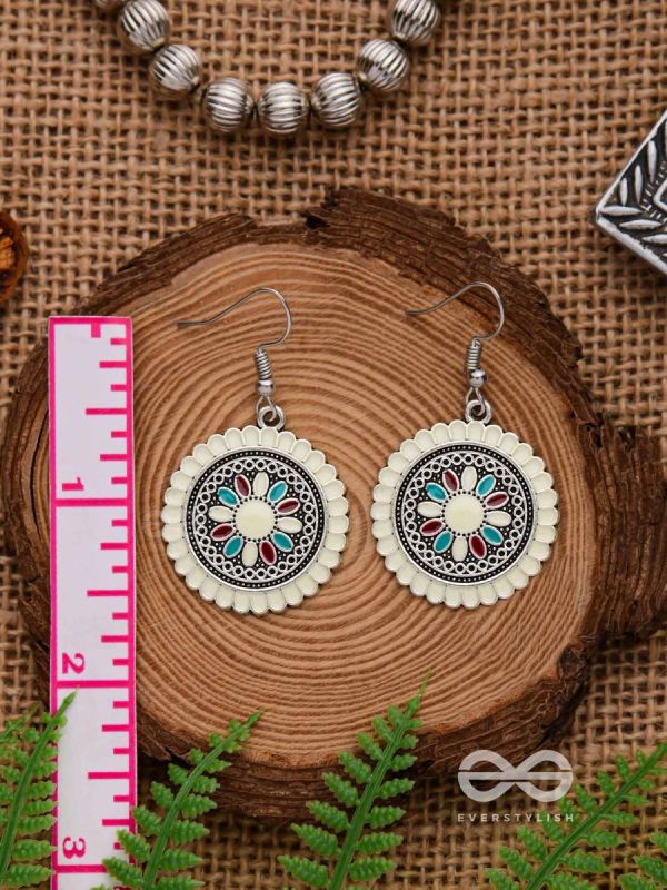 THE MANDALA EFFECT - EMBELLISHED OXIDISED EARRINGS (WHITE)