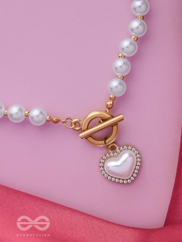 A LOVE AFFAIR - GOLDEN PEARL NECKPIECE