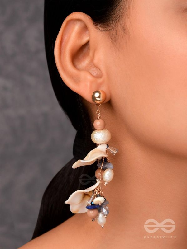 SHIMMERING SEASIDE - STATEMENT DROP EARRINGS