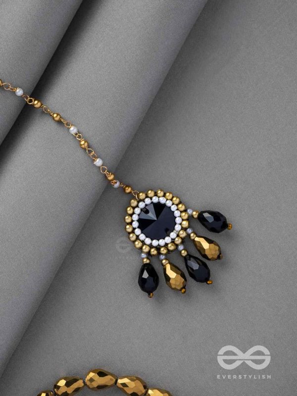 Angika - A Dramatic Sentiment - Stone, Beads And Glass Drops Hand Embroidered Maangtika