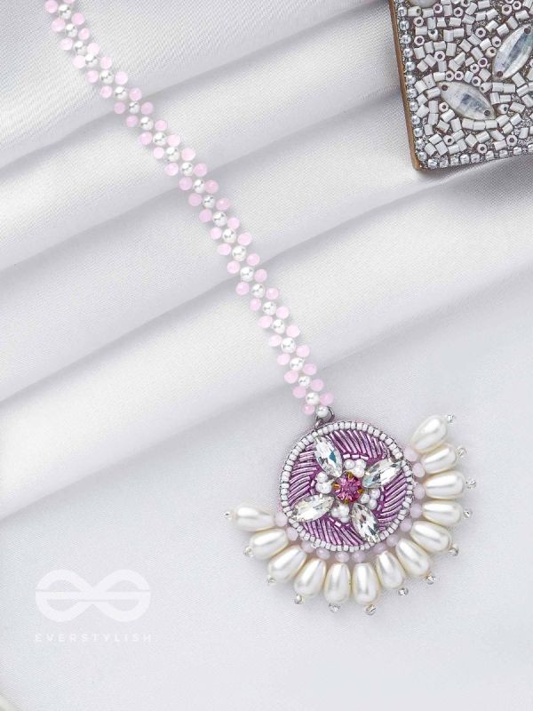 MUKHASHRI - FILLED WITH BEAUTY - STONES, CUTDANA AND BEADS EMBROIDERED MAANGTIKA