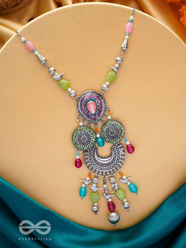 RANGAVARIDHI - PALETTE OF COLORS - STONES, BEADS AND GLASS DROP EMBROIDERED AND OXIDISED NECKPIECE (MULTICOLOR)
