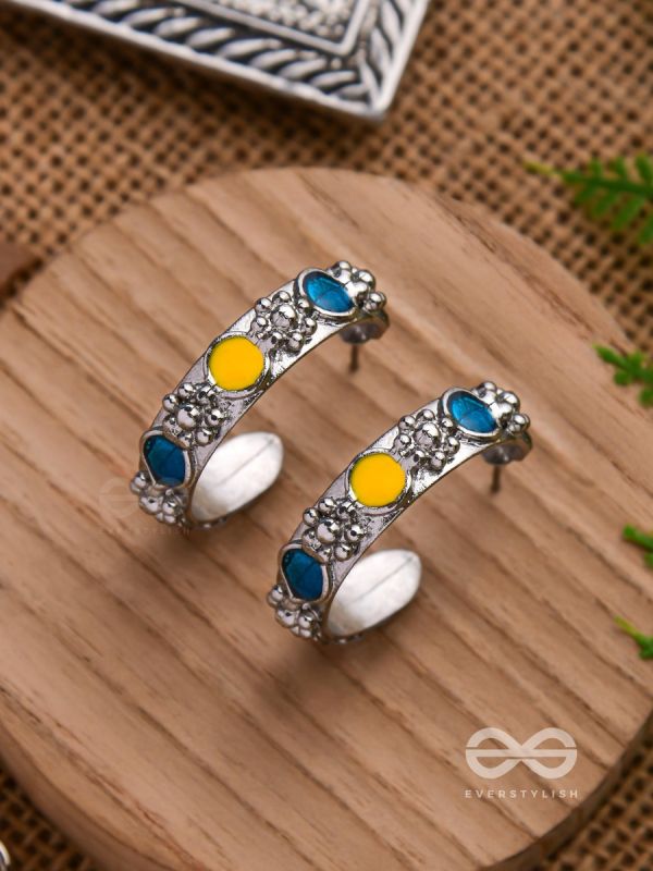 THE SAPPHIRE SUNSHINE - CASUAL SILVER EARRINGS