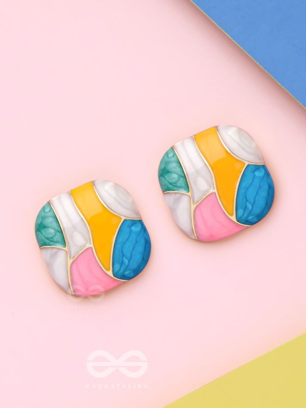 CUBIST CANDY - GOLDEN EMBELLISHED STUD EARRINGS