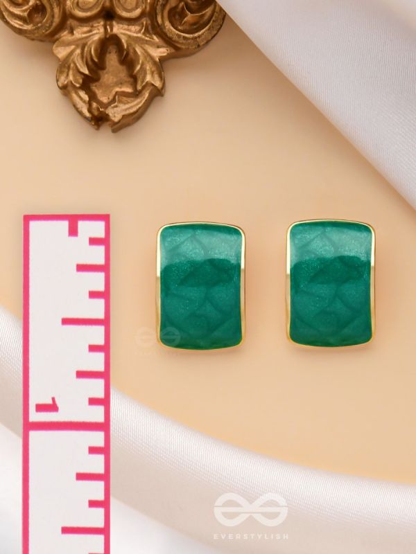 THE CLASSIC RADIANCE - GOLDEN ENAMELLED STUD EARRINGS (GREEN)