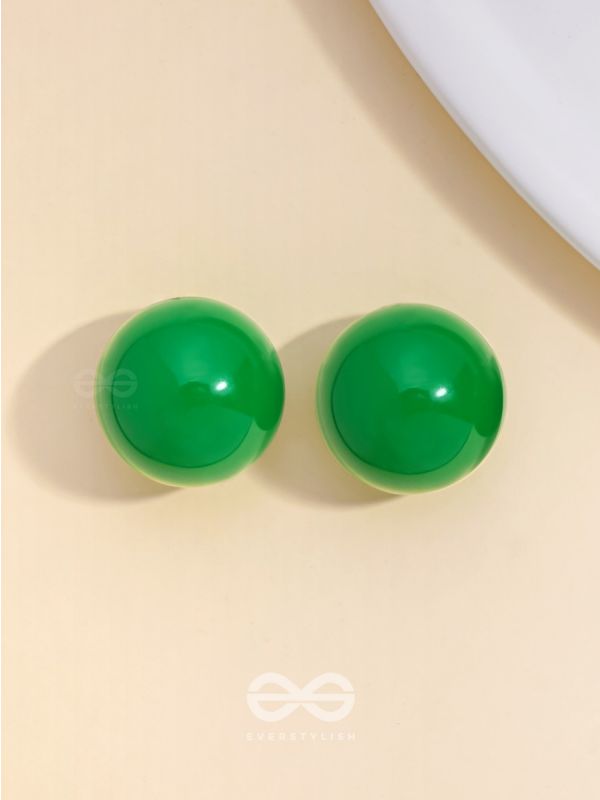 HOPPIN' HAPPINESS - GREEN STATEMENT STUD EARRINGS
