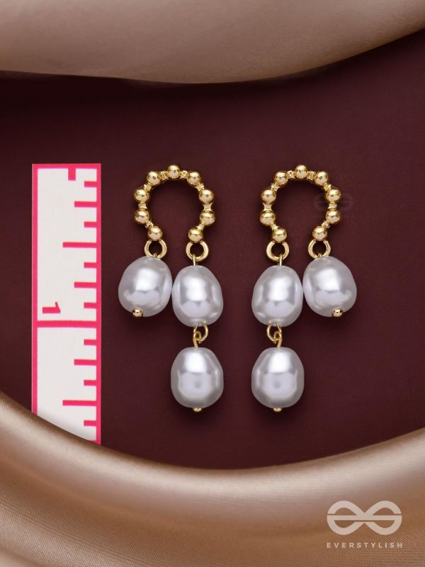 PEARLFECTLY DANGLING - GOLDEN EMBELLISHED DROP EARRINGS