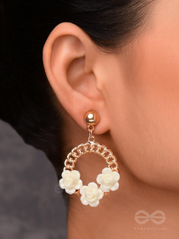 The Milky Blooms - Golden Earrings