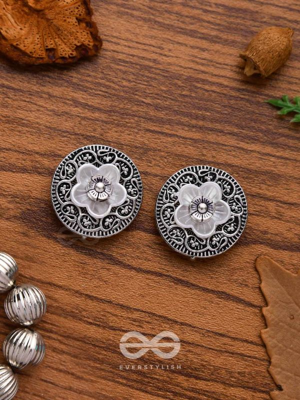 BLOSSOM SPINS - OXIDISED STUD EARRINGS