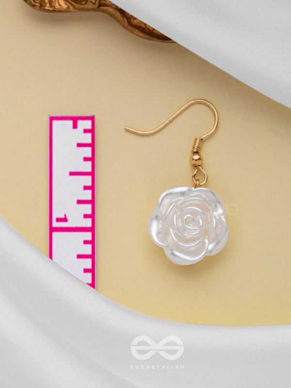 MINIATURE ROSE ROMANCE - GOLDEN EMBELLISHED EARRINGS