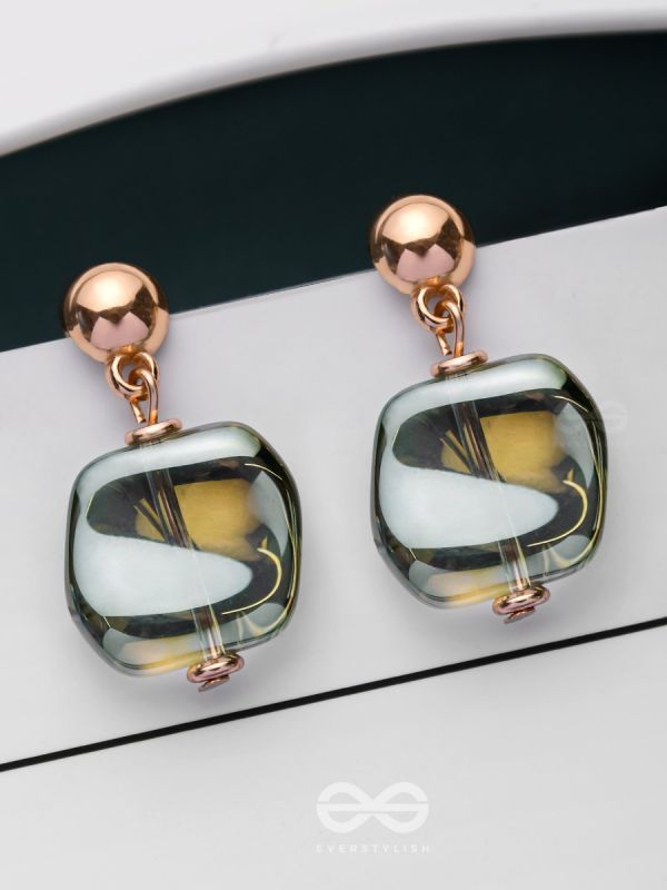 SMOKEY ELEGANCE - GOLDEN EMBELLISHED EARRINGS