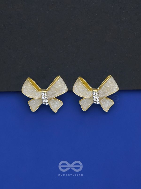 RETRO RIBBON RADIANCE - GOLDEN EMBELLISHED EARRINGS