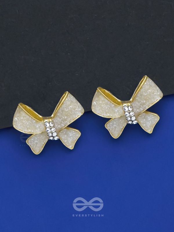RETRO RIBBON RADIANCE - GOLDEN EMBELLISHED EARRINGS