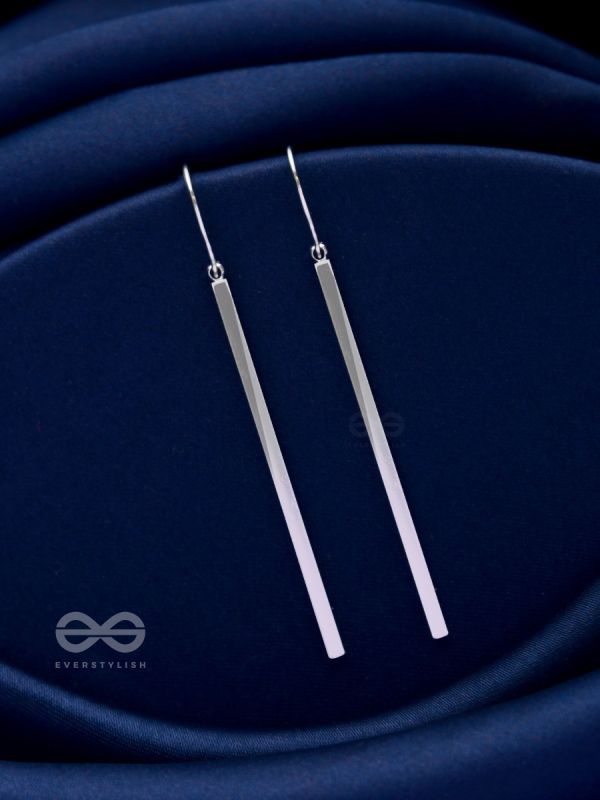 THE LUXURY DIMENSIONS - CLASSIC SILVER EARRINGS