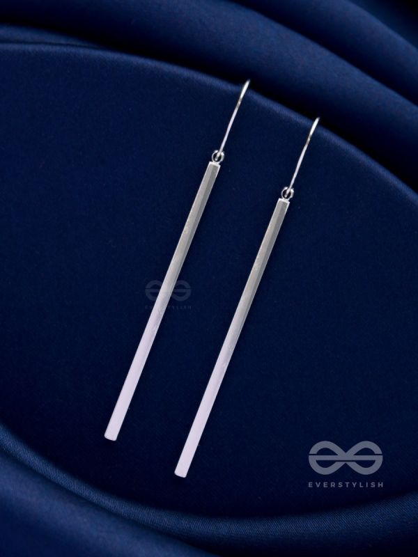 THE LUXURY DIMENSIONS - CLASSIC SILVER EARRINGS