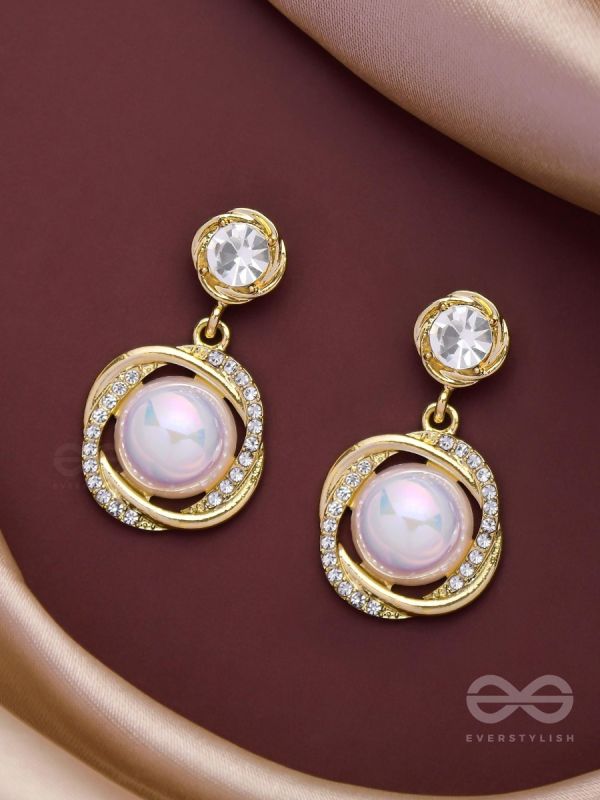 THE MERMAID'S PEARL - GOLDEN EMBELLISHED EARRINGS