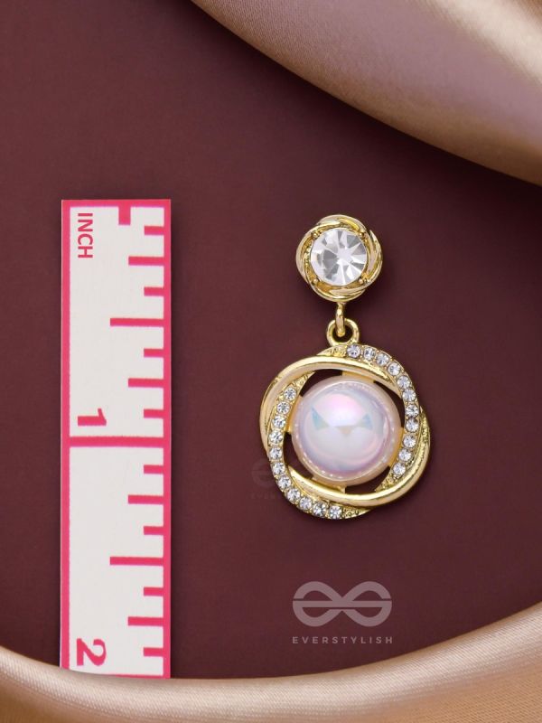 THE MERMAID'S PEARL - GOLDEN EMBELLISHED EARRINGS