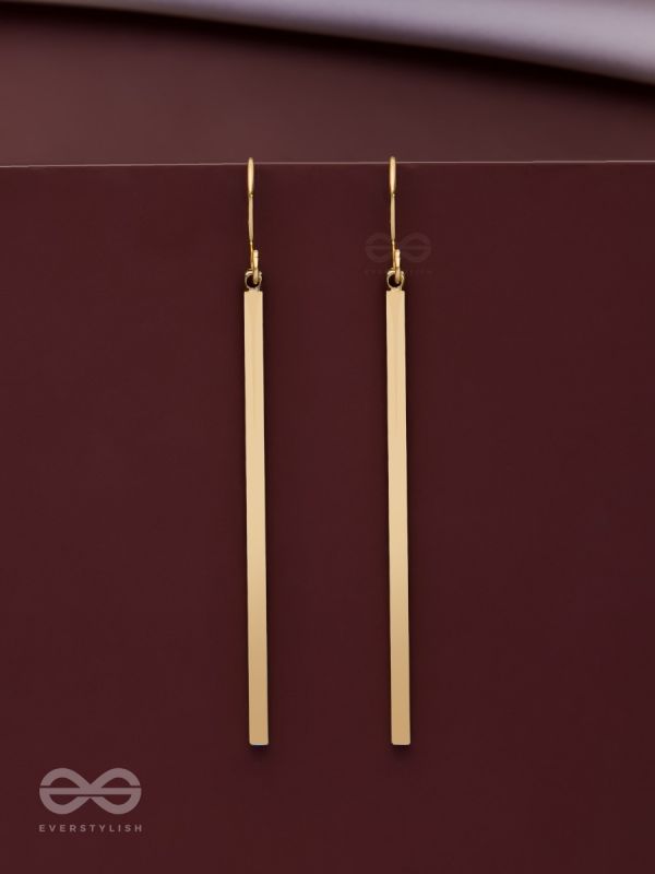 THE LUXURY DIMENSIONS - CLASSIC GOLDEN EARRINGS