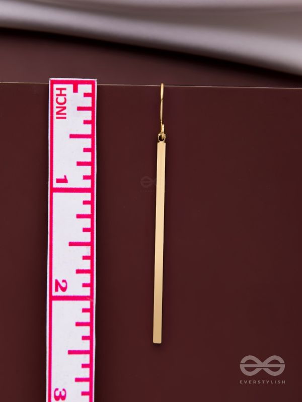 THE LUXURY DIMENSIONS - CLASSIC GOLDEN EARRINGS